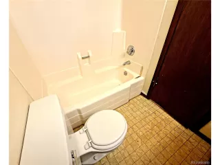 Photo #6: 2461385 Listing