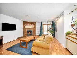 Photo #3: 2462668 Listing