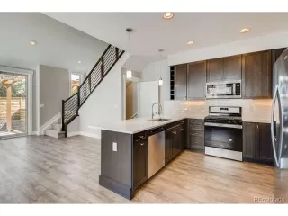 Photo #2: 2468178 Listing