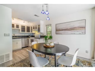 Photo #2: 2469223 Listing 
