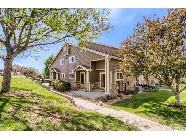 MLS: 2477229 Condo For Sale