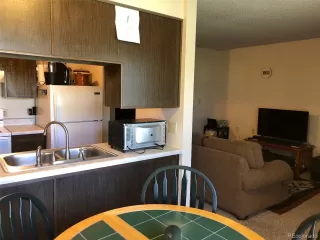 Photo #4: 2491563 Listing