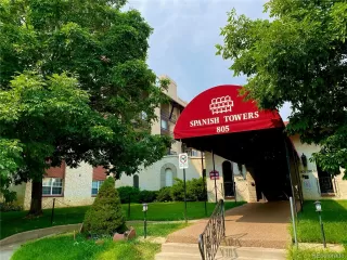 Photo #1: 2493011 Listing 