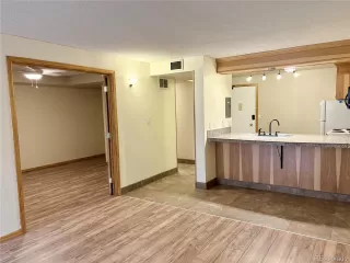 Photo #5: 2493011 Listing 