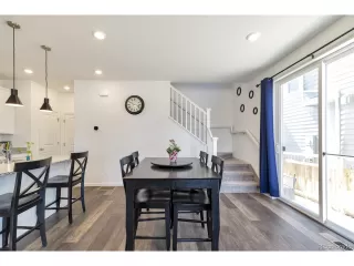 Photo #4: 2501150 Listing