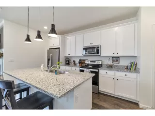 Photo #5: 2501150 Listing