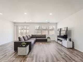 Photo #2: 2504115 Listing 