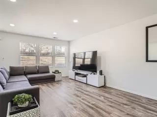 Photo #3: 2504115 Listing 