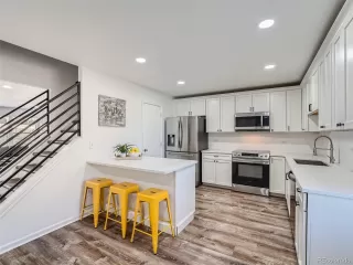 Photo #5: 2504115 Listing 