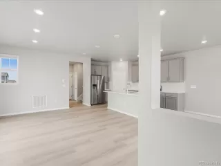 Photo #3: 2524495 Listing