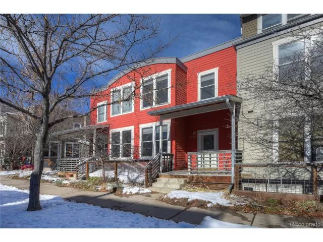 MLS: 2529326 Condo For Sale