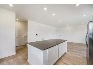 Photo #4: 2536227 Listing