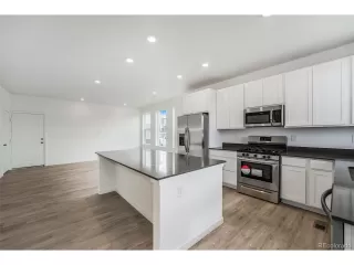 Photo #5: 2536227 Listing