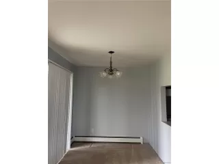 Photo #4: 2545302 Listing