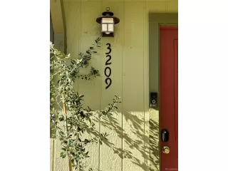 Photo #1: 2573747 Listing 