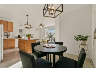 Photo #5: 2585873 Listing