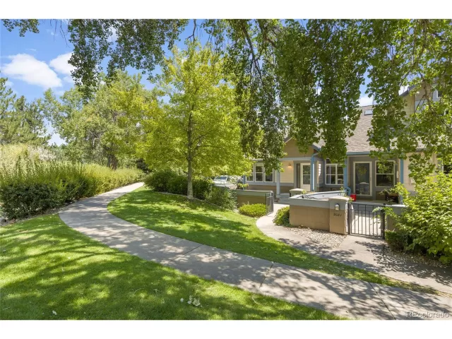 MLS: 2624768 Condo For Sale