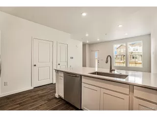 Photo #5: 2691340 Listing