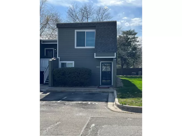 MLS: 2694572 Condo For Sale