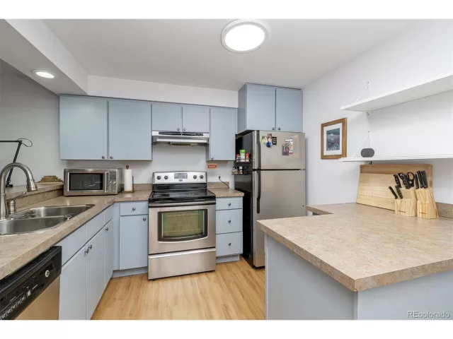 MLS: 2701570 Condo For Sale