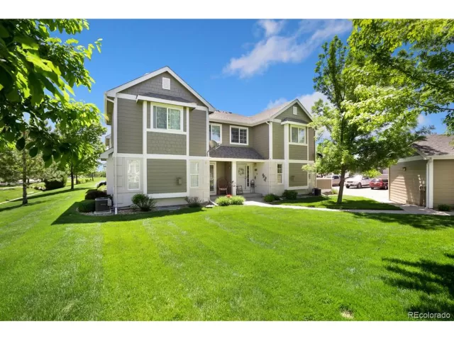 MLS: 2707948 Condo For Sale