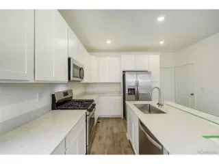 Photo #3: 2740664 Listing