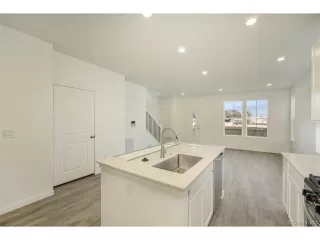 Photo #5: 2740664 Listing