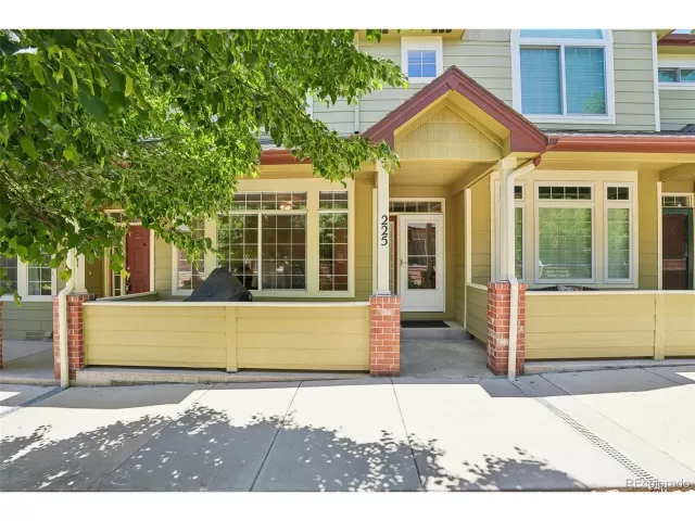 MLS: 2741198 Condo For Sale