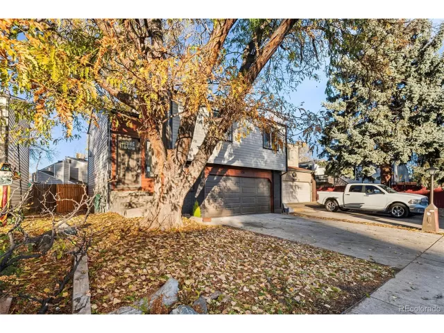 MLS: 2743234 Condo For Sale