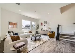 Photo #1: 2744323 Listing