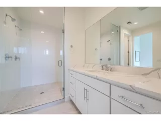 Photo #6: 2744323 Listing