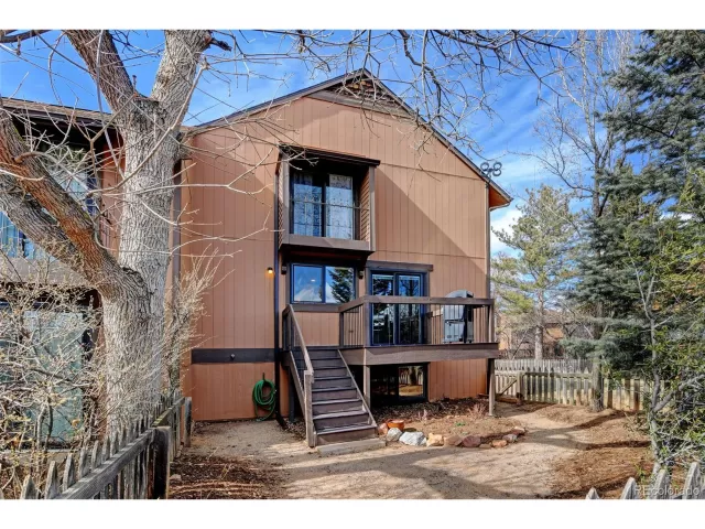 MLS: 2758988 Condo For Sale