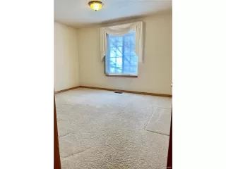 Photo #4: 2793218 Listing