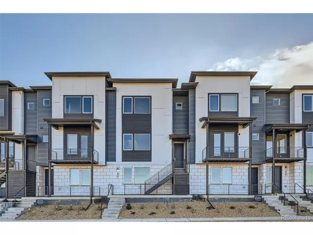 MLS: 2809359 Condo For Sale