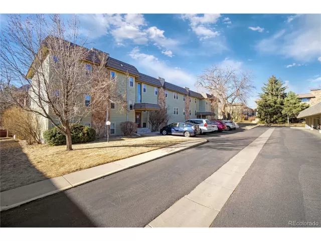 MLS: 2814670 Condo For Sale