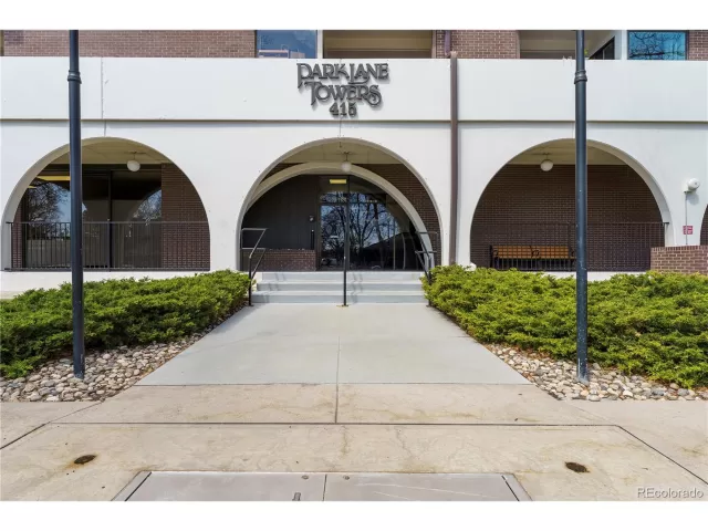 MLS: 2851731 Condo For Sale