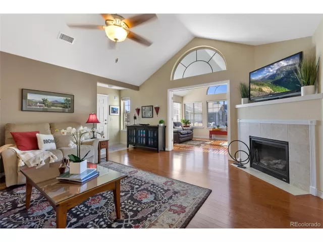 MLS: 2877541 Condo For Sale