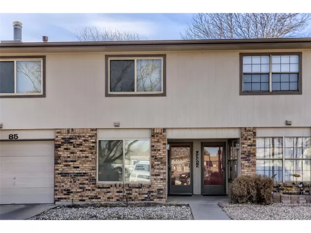 MLS: 2923845 Condo For Sale