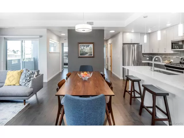 MLS: 2959609 Condo For Sale