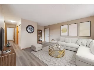 Photo #4: 3025630 Listing