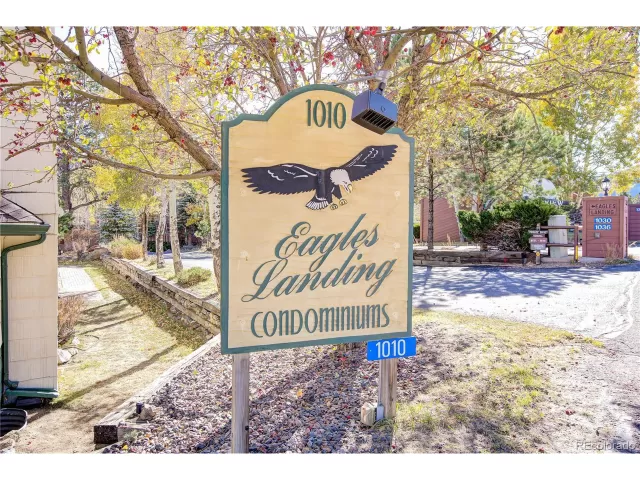 MLS: 3026601 Condo For Sale