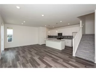 Photo #6: 3042972 Listing