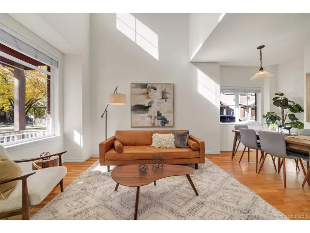 MLS: 3055999 Condo For Sale