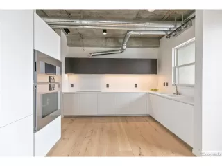 Photo #2: 3075976 Listing