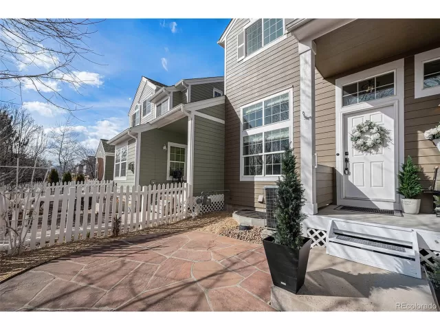 MLS: 3100117 Condo For Sale