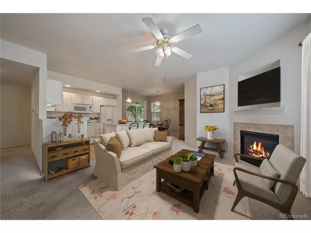 MLS: 3135852 Condo For Sale