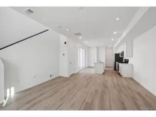 Photo #4: 3137108 Listing