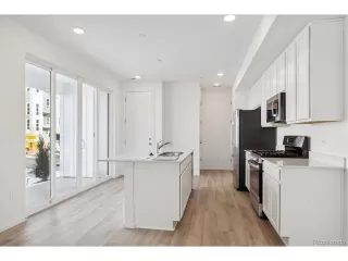 Photo #6: 3137108 Listing