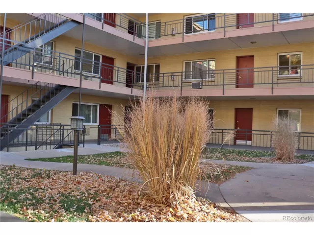 MLS: 3140422 Condo For Sale