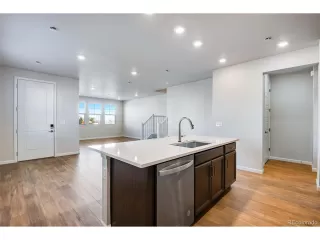 Photo #6: 3142198 Listing